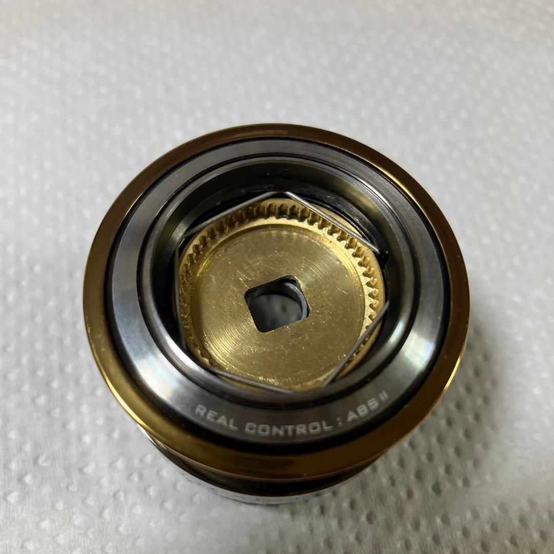 12イグジスト2004スプール　カバー付き