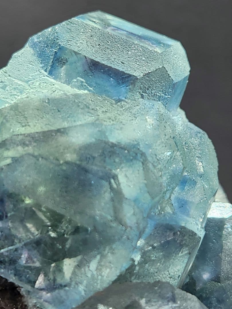 高品質✨フローライト母岩付き結晶原石