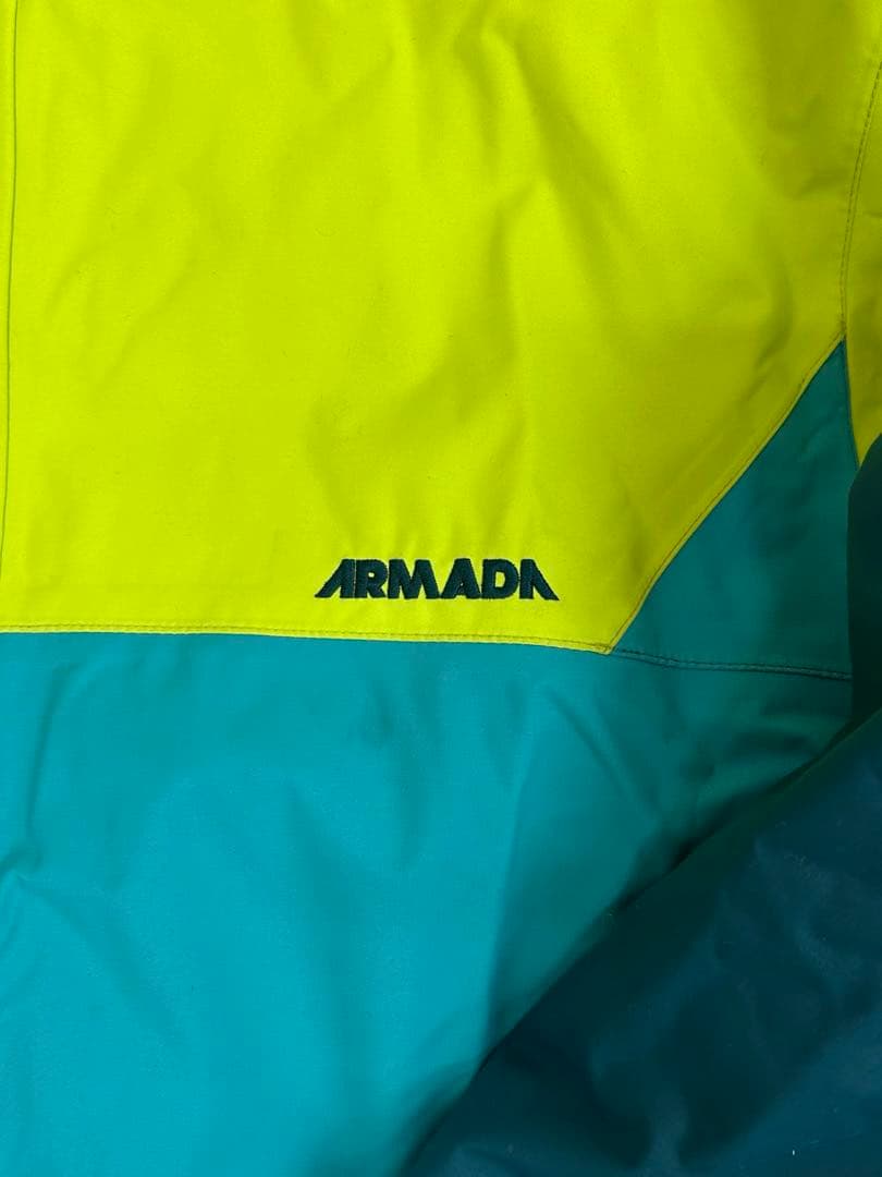 ARMADA スキーウェア