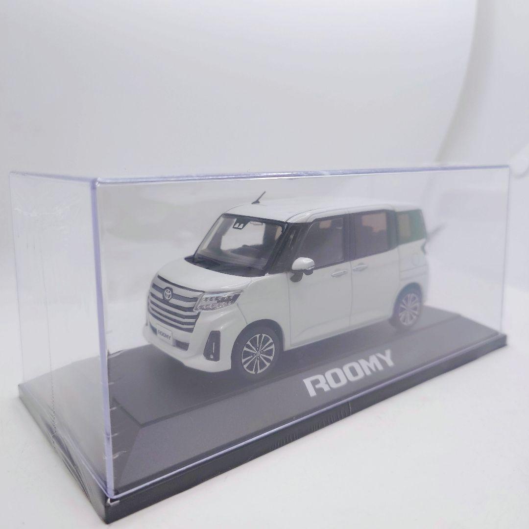 【新品未開封】トヨタ　ルーミー　カラーサンプル　ミニカー