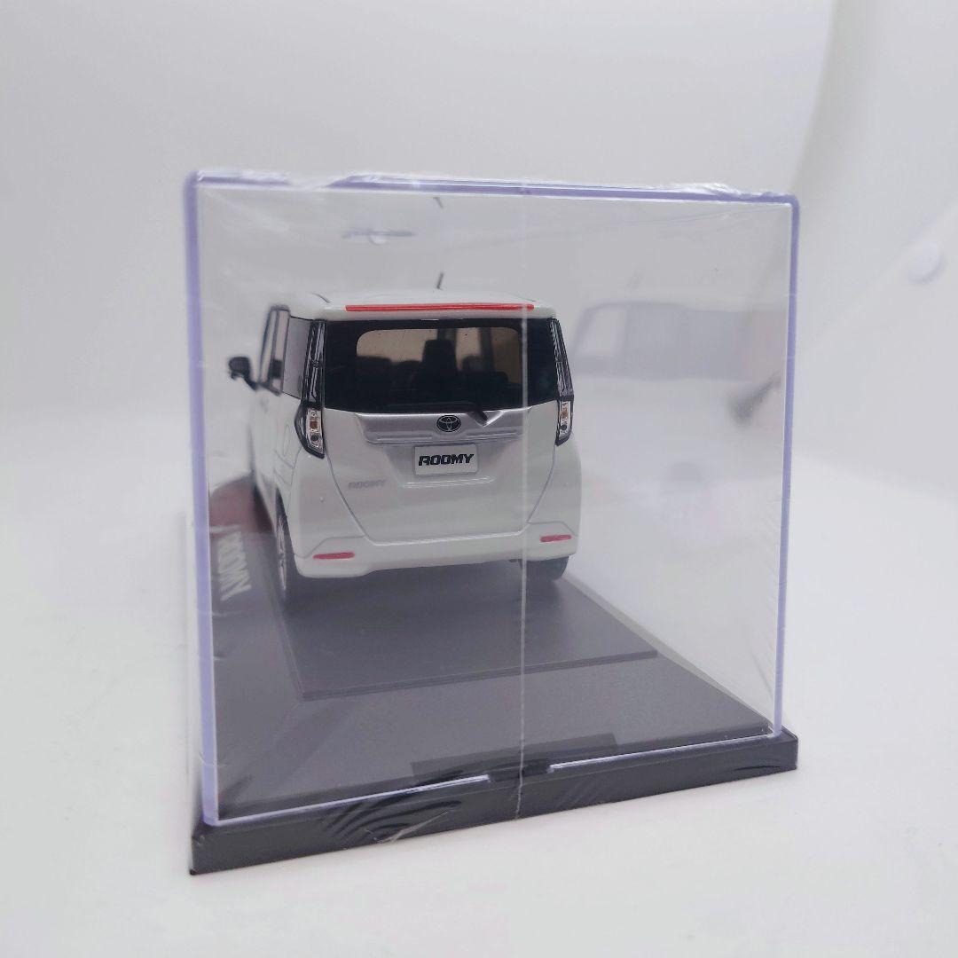 【新品未開封】トヨタ　ルーミー　カラーサンプル　ミニカー
