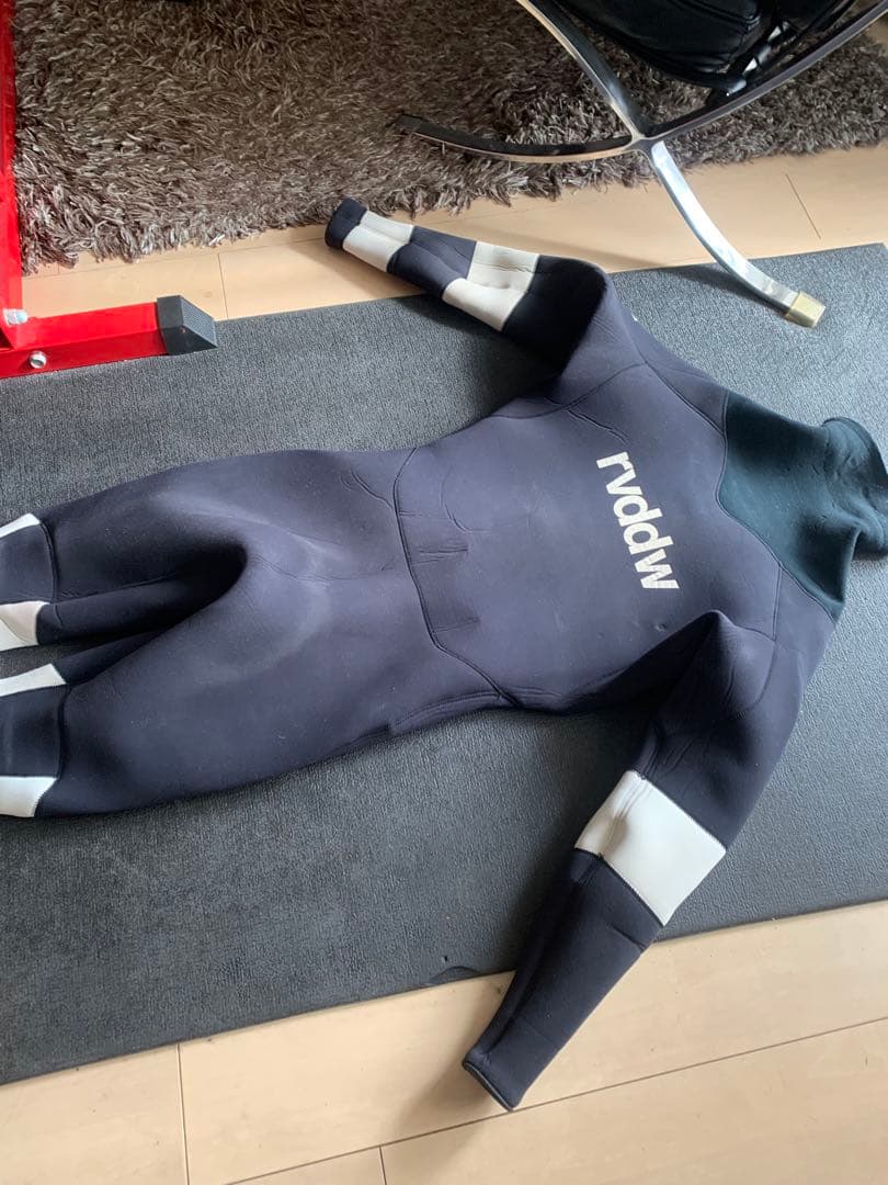 リバーサル　ウエットスーツ　5/3mm Lサイズ