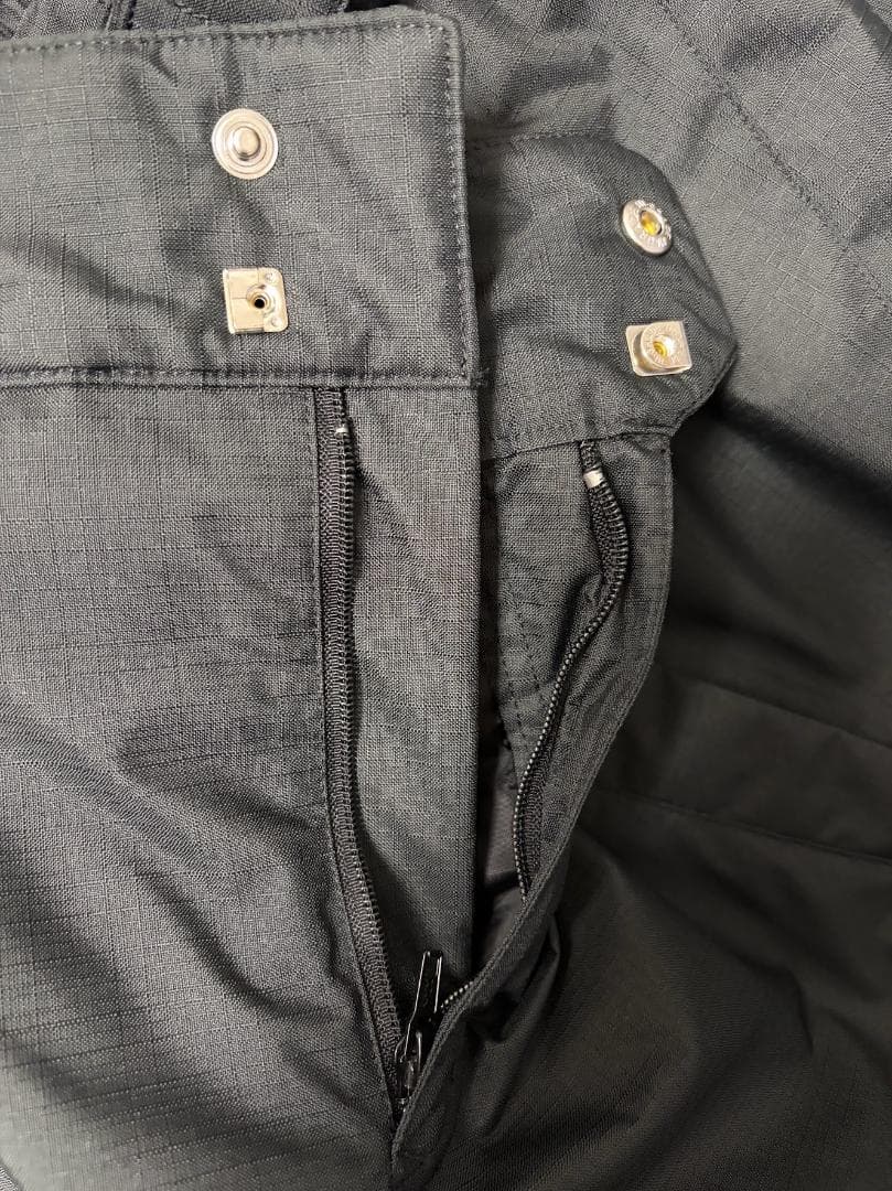 デサントスキーウェア 上下セット 赤・黒 Sサイズ ヒートナビ