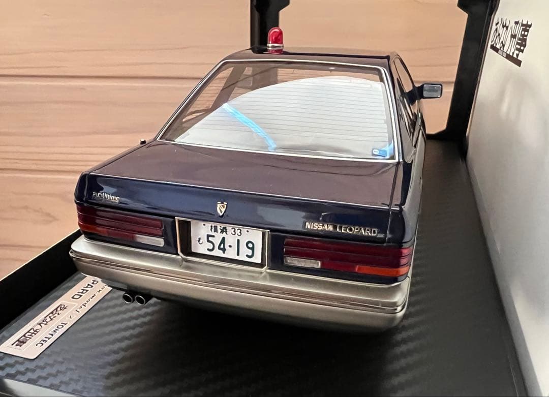 イグニションモデル✖️トミーテック 1/18 あぶない刑事 日産レパード 港3号