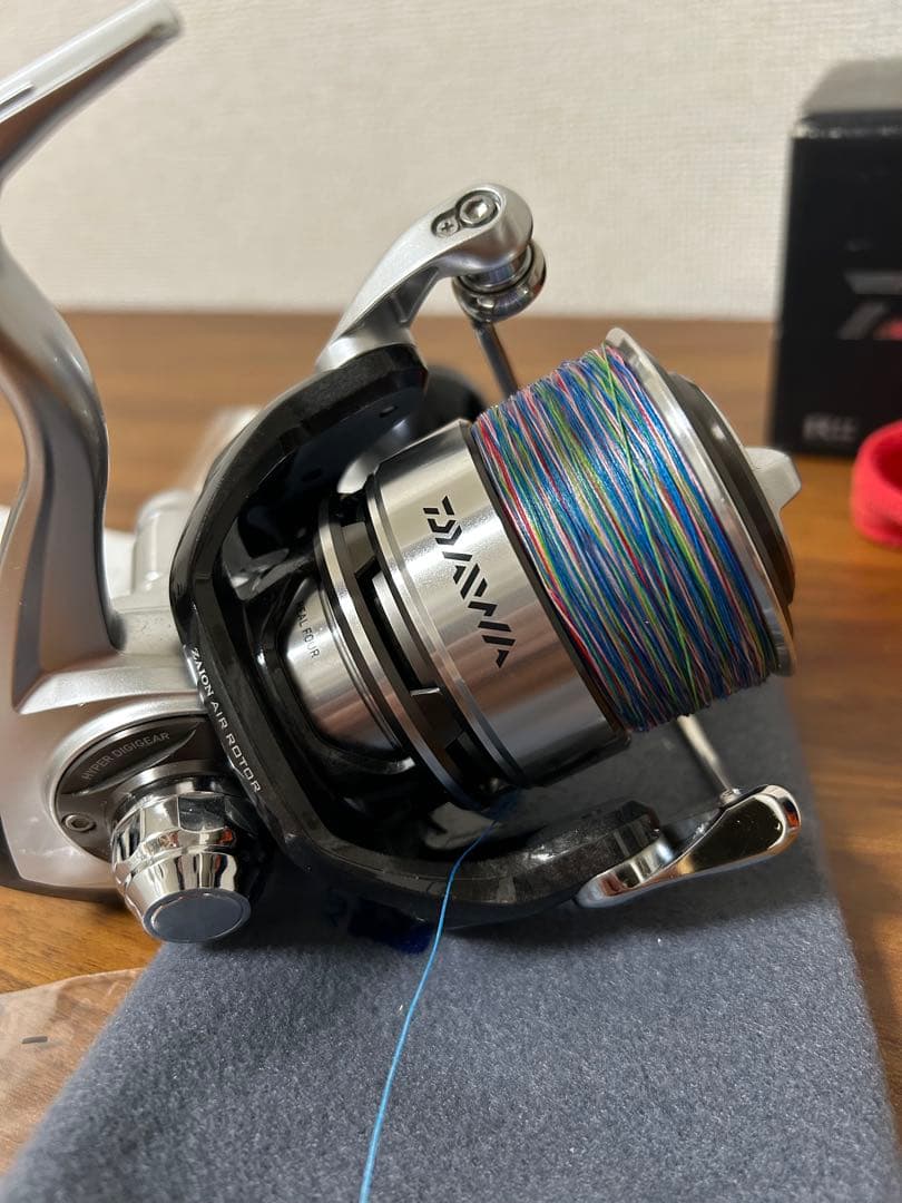 【程度良好】ダイワ 12キャタリナ 4500（ゴメクサスノブ・回転良好）