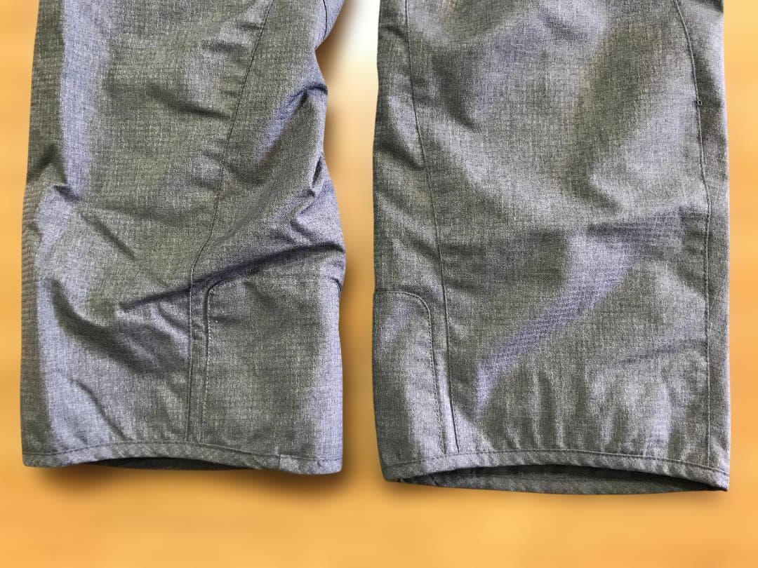 フェニックス　中綿入りストレッチスキーウェア上下セット　Ｍサイズ