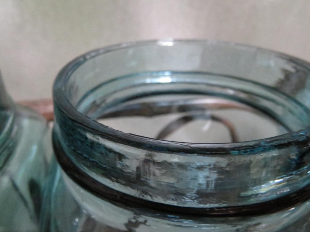 ◆392◆【昭和レトロ】蓋付ガラス瓶3個セットレトロ瓶 飴屋瓶 アルミ蓋