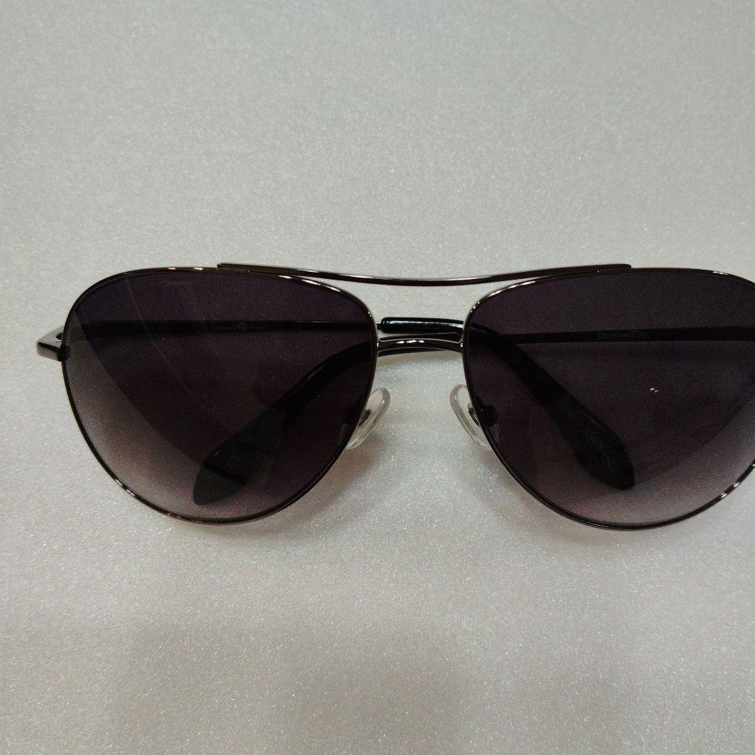 チバユウスケ　サングラス