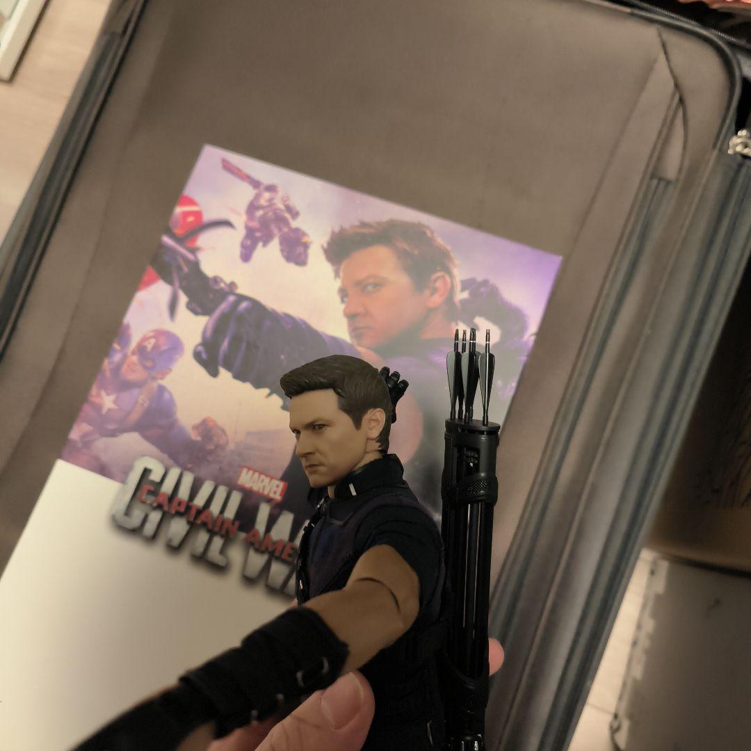 シビル・ウォー/キャプテン・アメリカ 　ホークアイ　ホットトイズ カスタマイズ