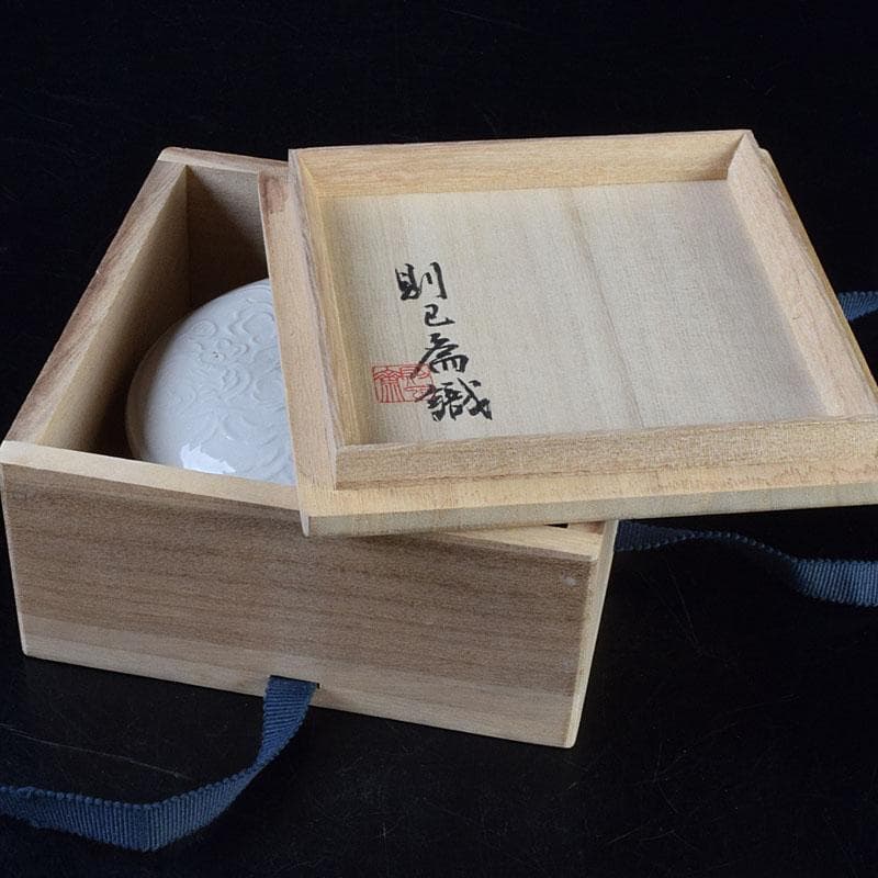 中国　倣定窯　白釉印泥盒　香合　蓋物　則巳扁識箱　C　R9130