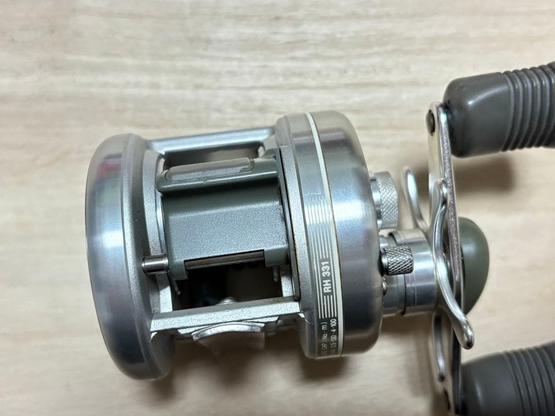 シマノSHIMANO 92カルカッタ100 超美品