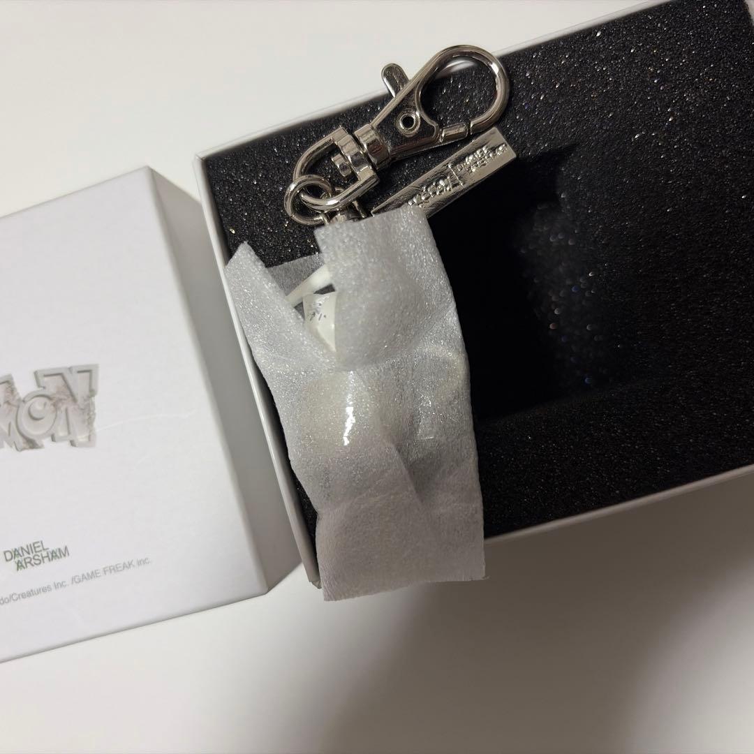 ダニエル・アーシャム　ポケモン　キーチャーム　ミュウ