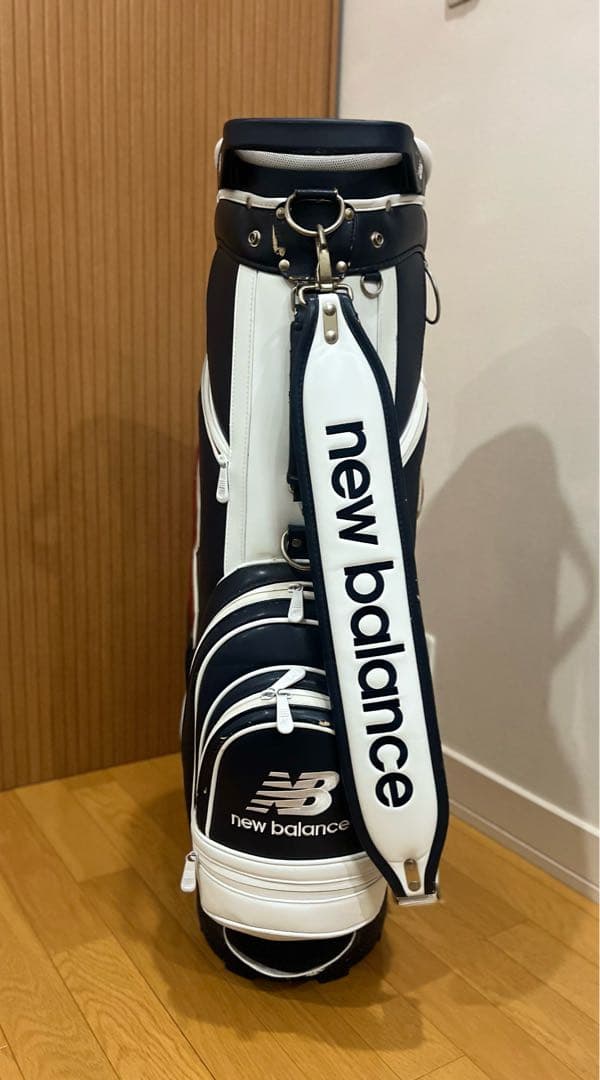 ニューバランス　Nモチーフ　キャディバッグ　9型　出品は25日終了
