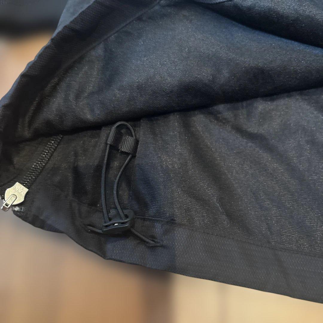 MASTER BUNNY EDITION ブラック スニードサイズ4