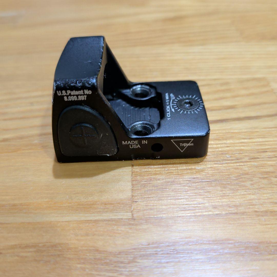 GLOCK 18C ガスブロ＋レプリカドットサイト＋マウント付き