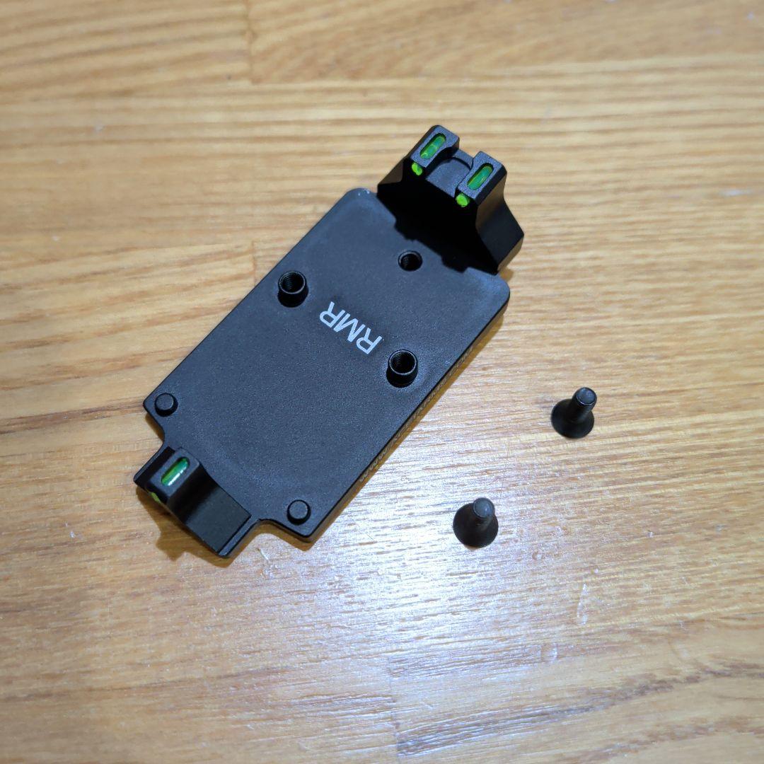 GLOCK 18C ガスブロ＋レプリカドットサイト＋マウント付き