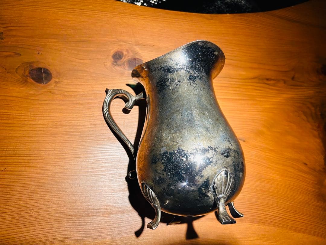 USAアンティーク】 猫脚　金属製ポット　シルバー色