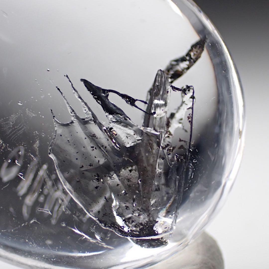 【ブラジル産】カーボンインクォーツ(ウォーターインクォーツ)