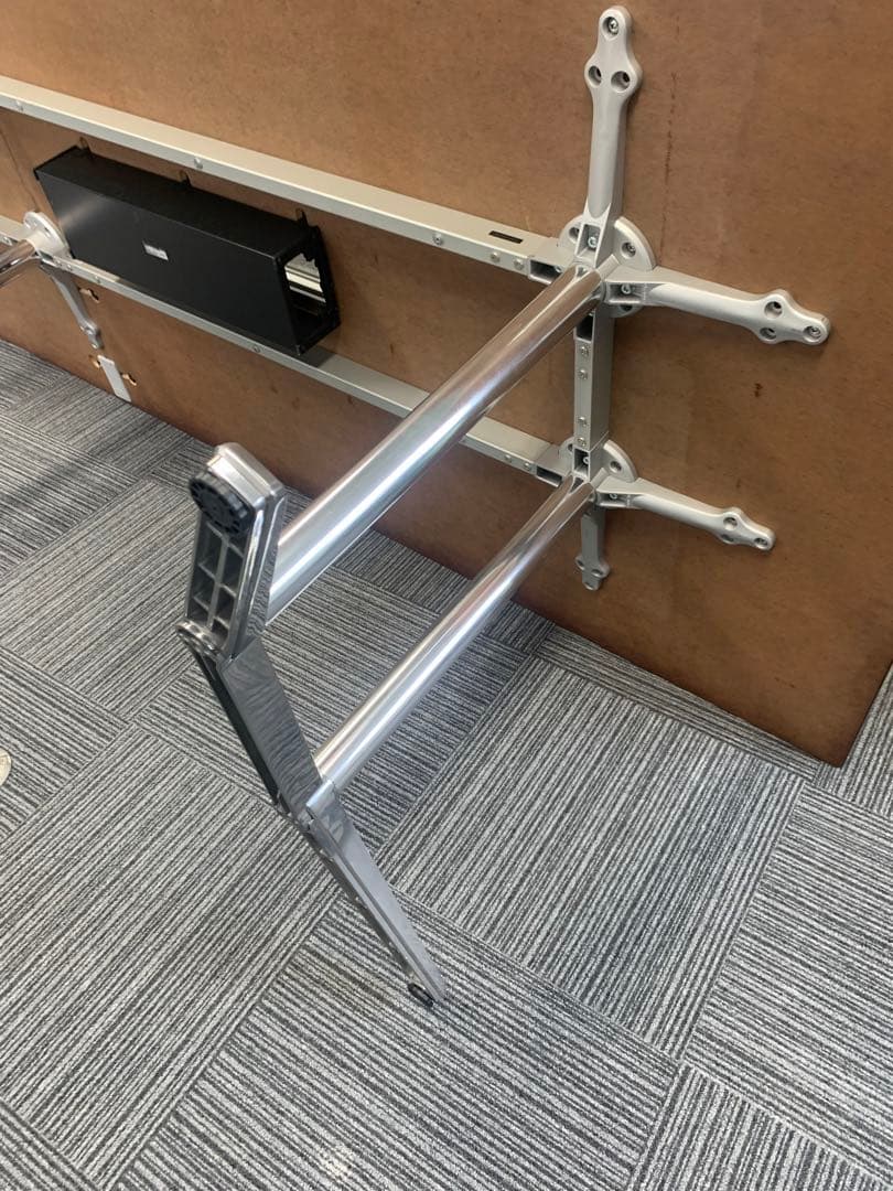 定価100万円越え！オカムラ ラティオ2シリーズ 3600ミーティングテーブル