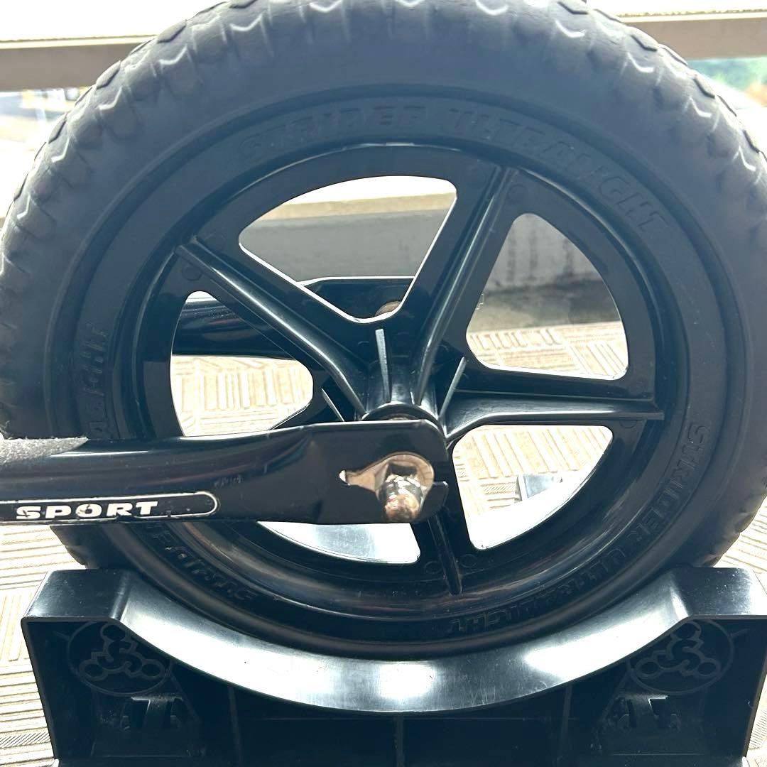 【純正スタンド付】ストライダー スポーツモデル 12インチ ブラック 日本正規品