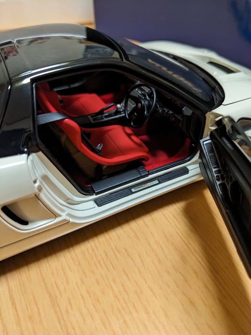 オートアート1/18　ホンダ NSX-R NA2