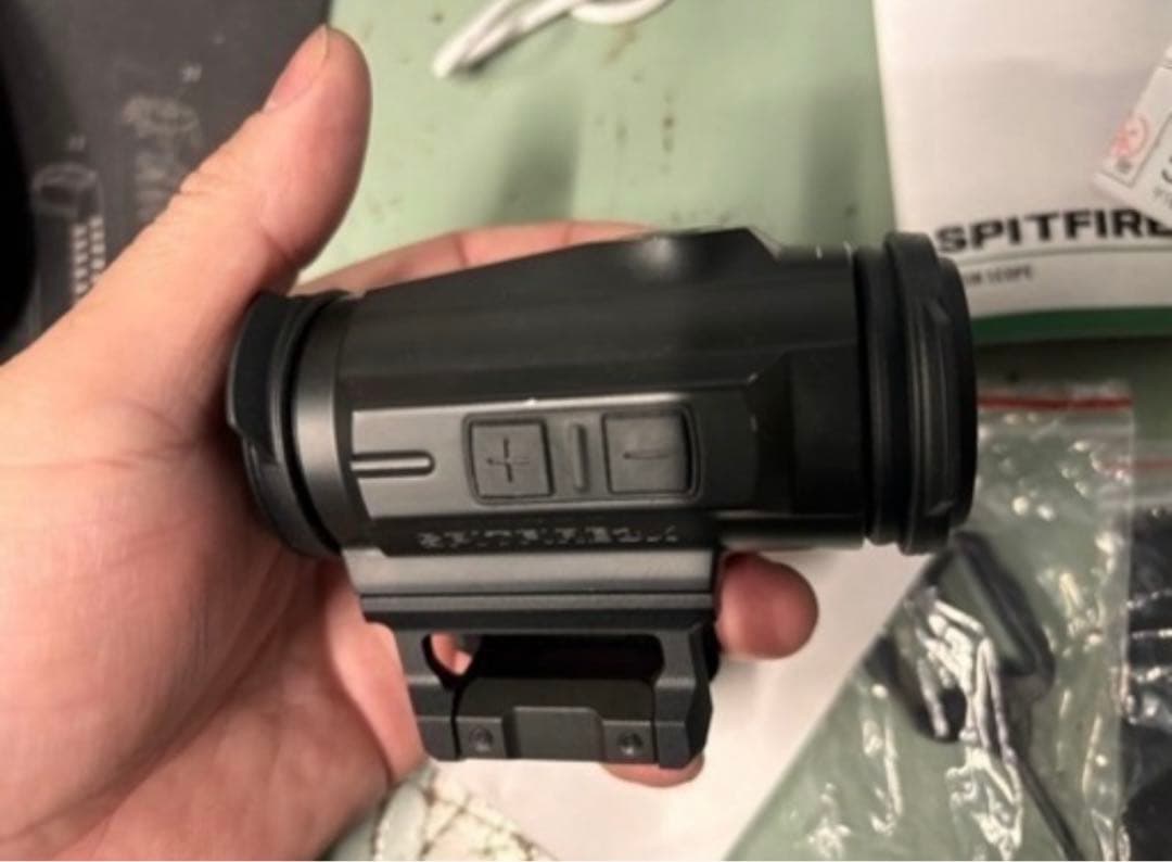 実物　ボルテックス　プリズムスコープ