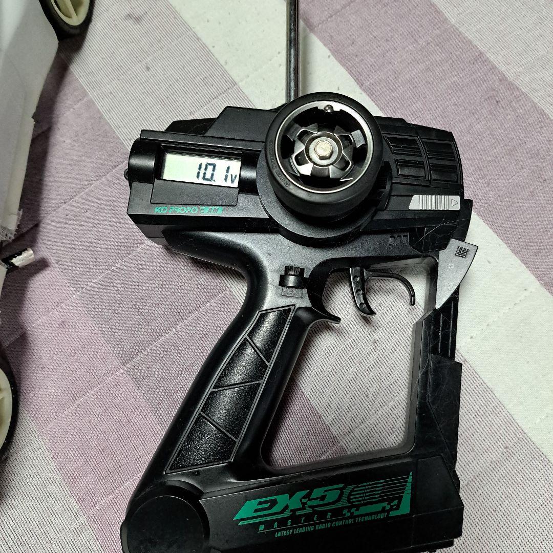 HPI製エンジンカー　ナイトロRS-4メカ付き