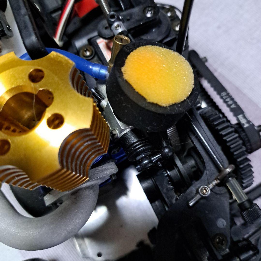 HPI製エンジンカー　ナイトロRS-4メカ付き