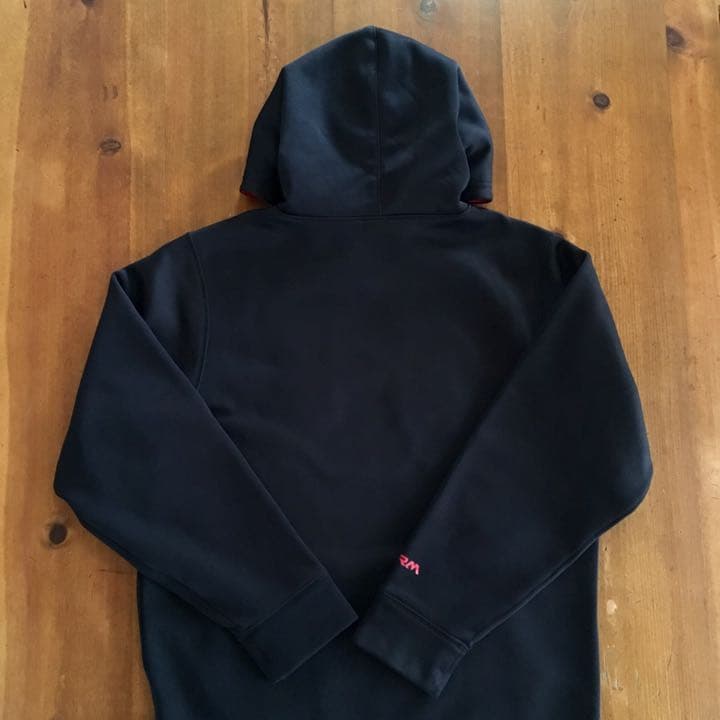 アンダーアーマー パーカー ブラック×レッド