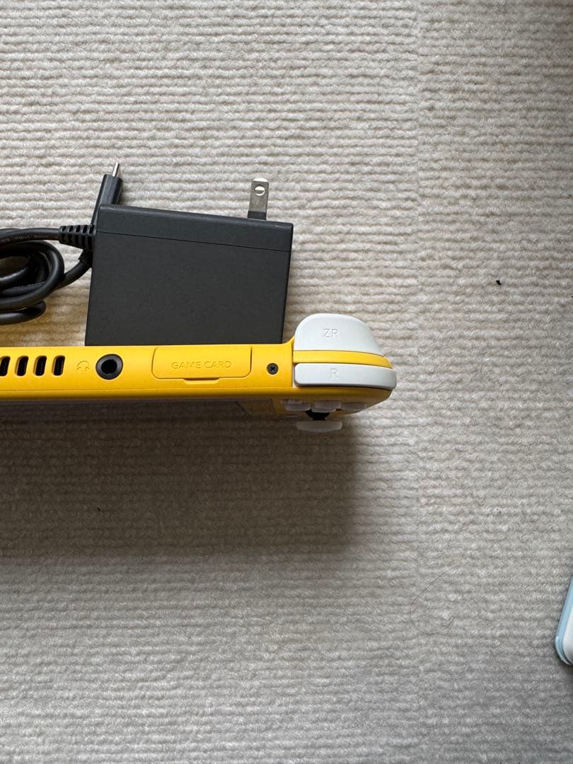 Nintendo Switch Lite イエロー 本体(昨年12月購入)