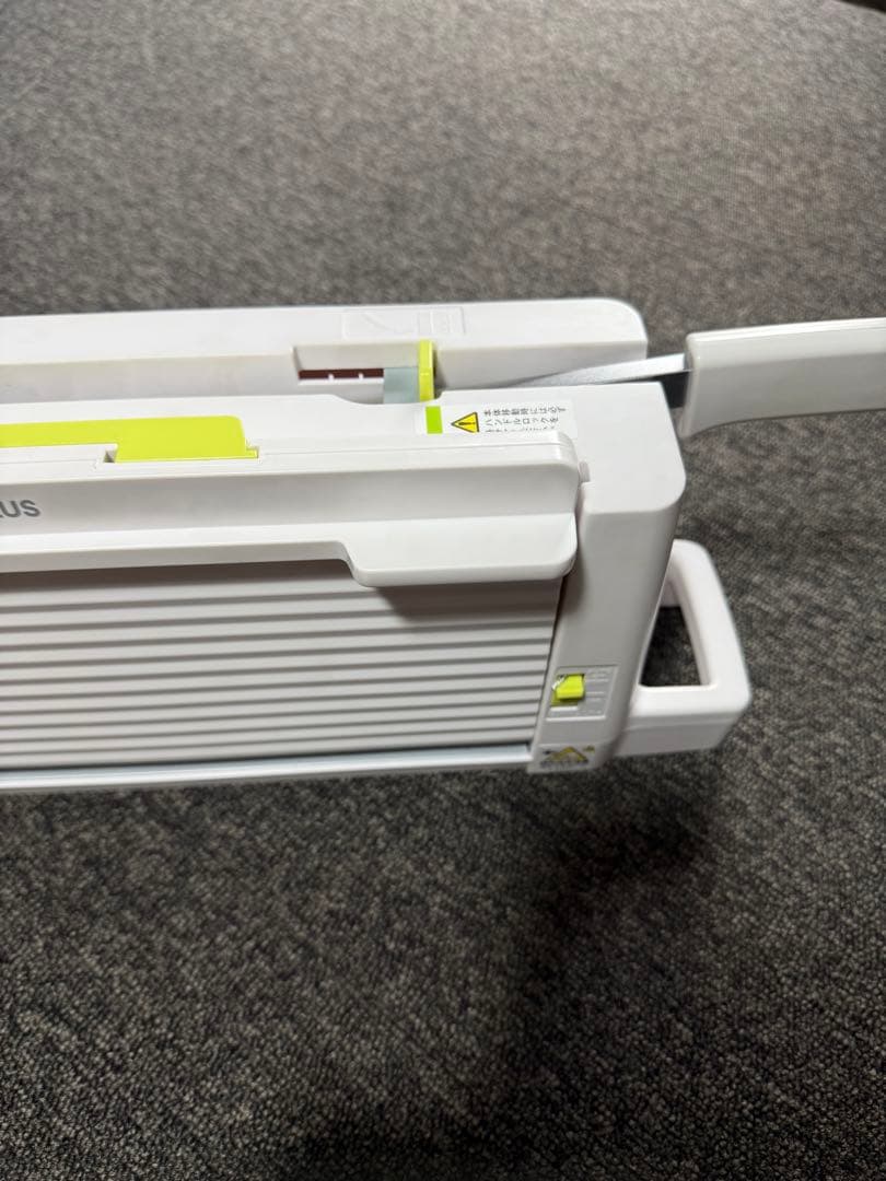 【美品】 PLUS コンパクト 裁断機 PK-213 送料込み