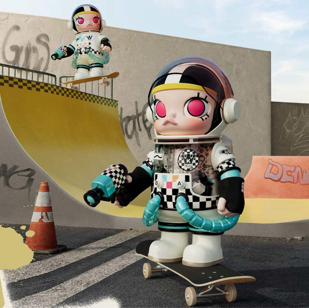 ポップマート MEGA SPACE MOLLY 1000% VANS