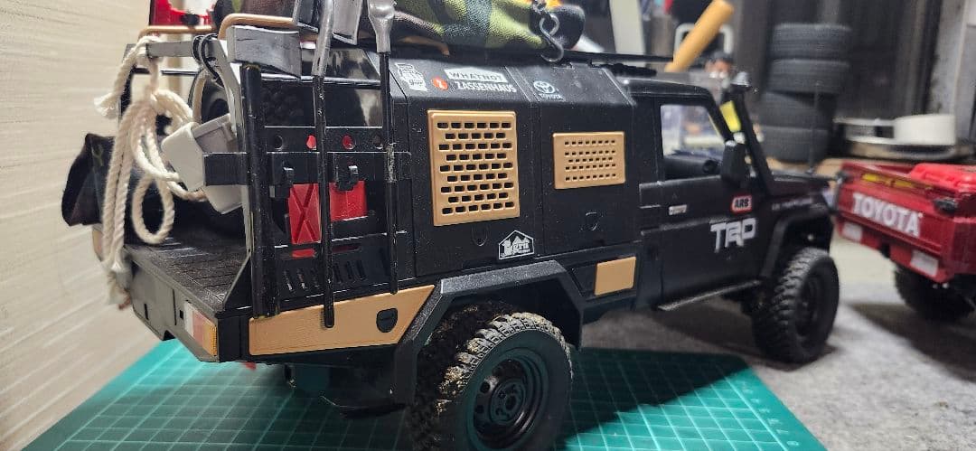 ラジコン　クローラー２台セット！