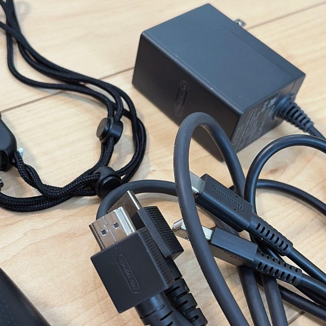 任天堂Switch 本体+プロコン+SDカード(64GB)