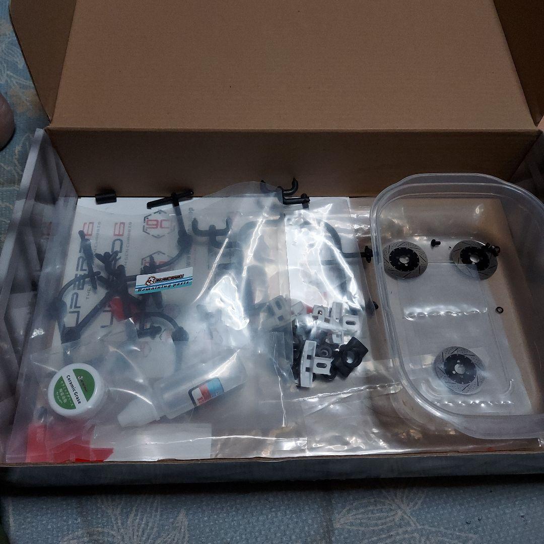 あとむサクラD6スポーツシャーシ ヨコモジャイロ ボディーホイールタイヤ付