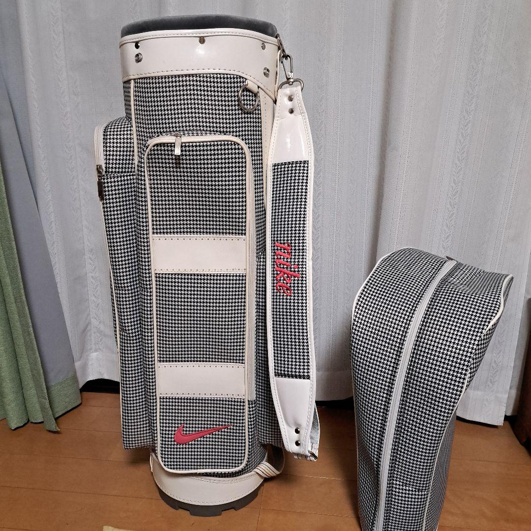 ナイキキャディバック、フード付き、8.5インチ。美品！