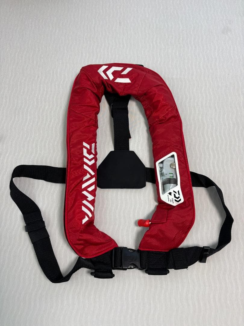 【未使用】ダイワ DF-2007 自動膨張式ライフジャケット