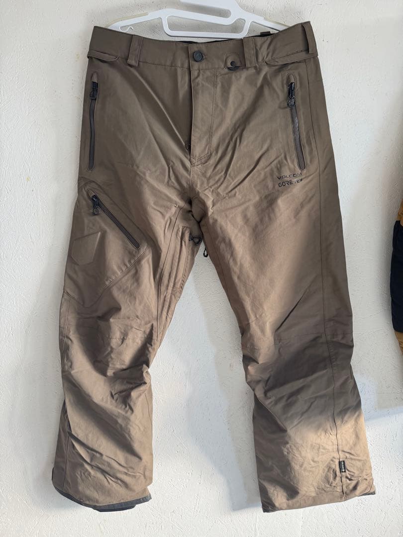 ボルコムGORE-TEX上下セット　M スノーボードウェア
