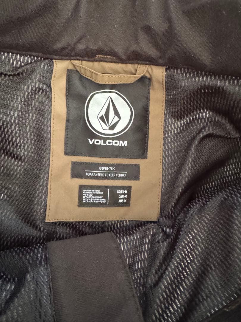 ボルコムGORE-TEX上下セット　M スノーボードウェア