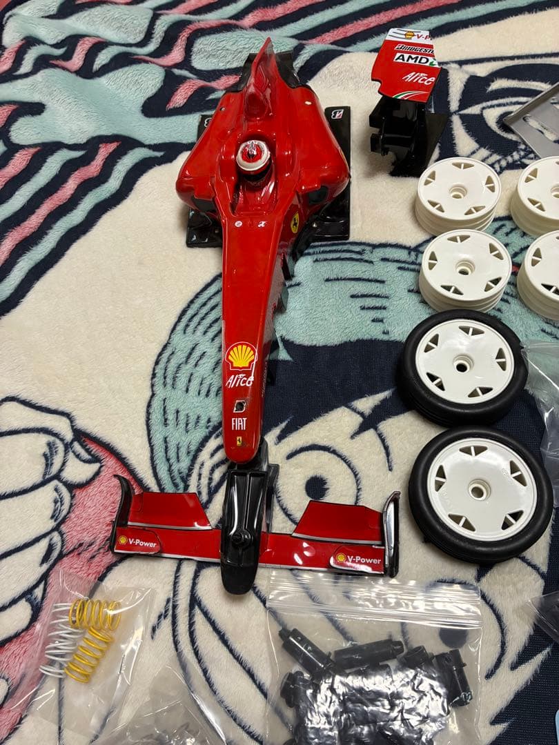 お買得 当方不要品まとめ売り シャーシ ボディ ホイール パーツ など