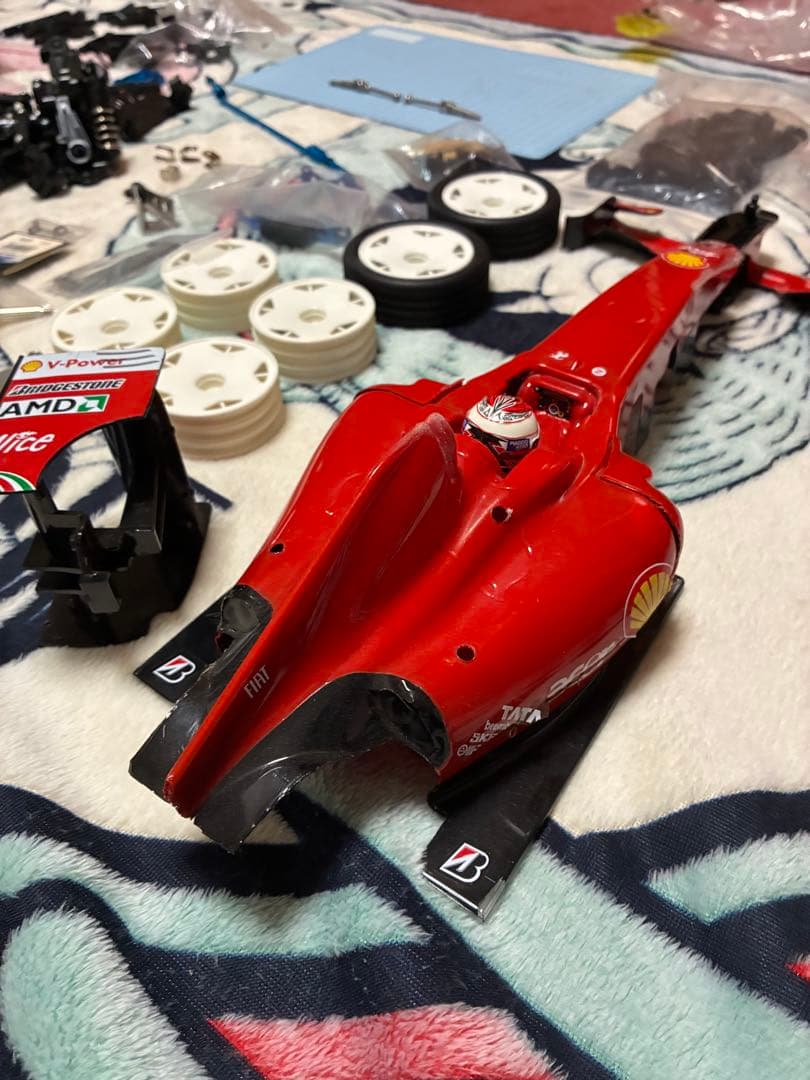 お買得 当方不要品まとめ売り シャーシ ボディ ホイール パーツ など