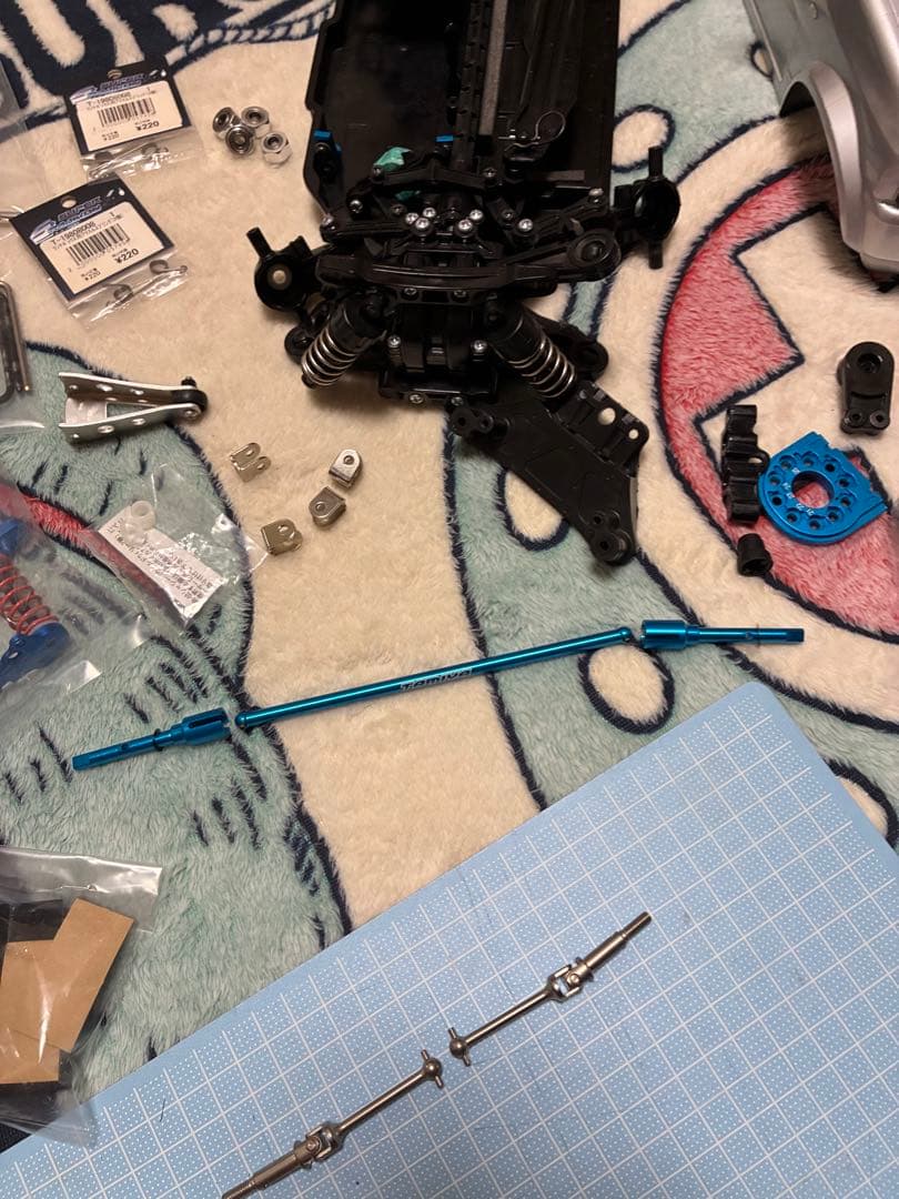 お買得 当方不要品まとめ売り シャーシ ボディ ホイール パーツ など