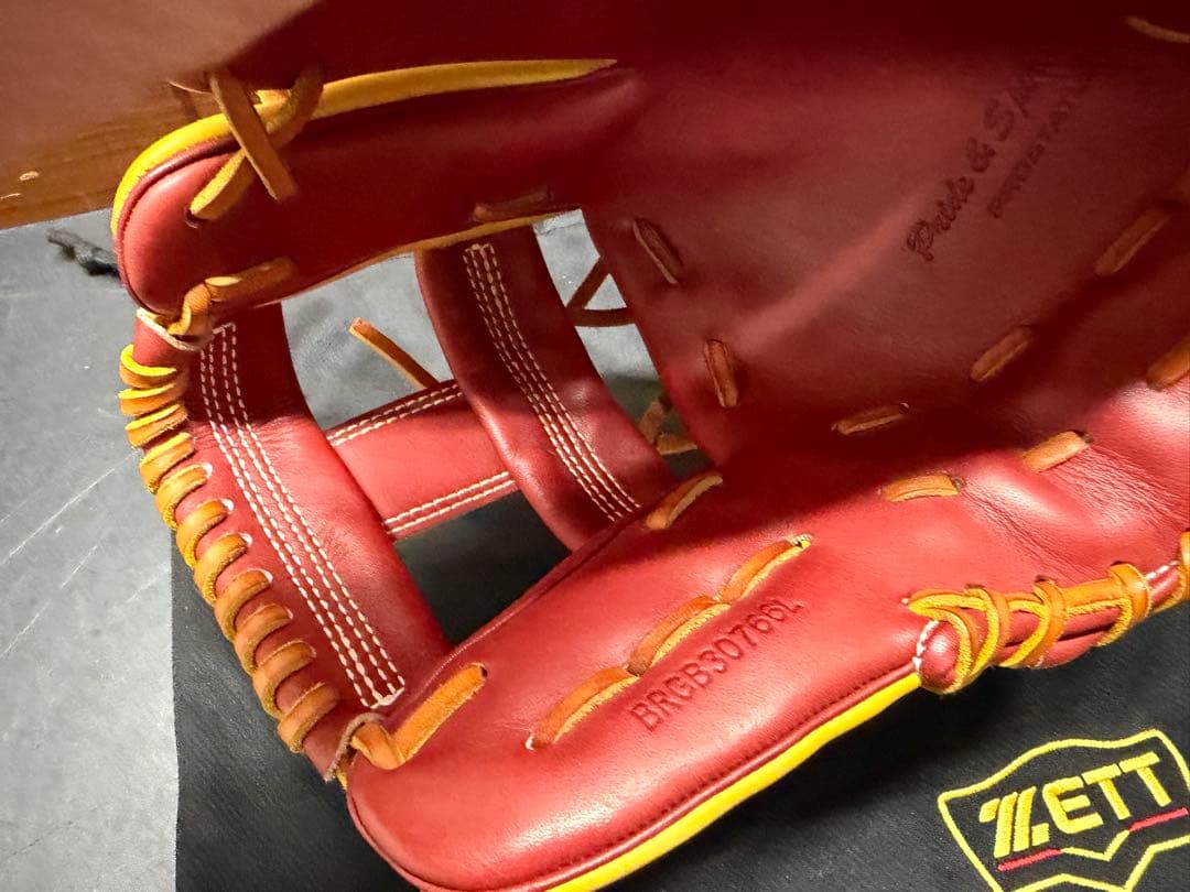 ゼット　プロステイタス軟式　内野手用　今宮モデル　湯もみ型付け済