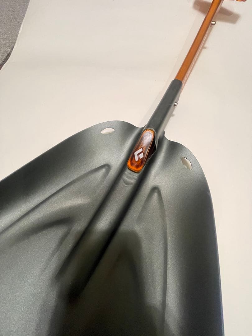 新品未使用　ブラックダイヤモンド スノーボード用スコップ バックカントリー