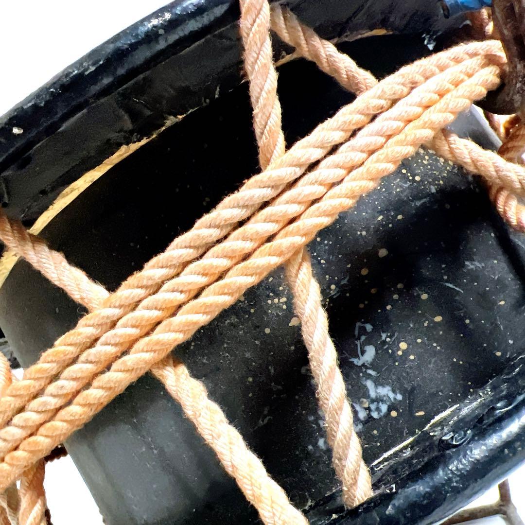 【締め太鼓】　和太鼓 33.5cm×14.5cm 打楽器　和楽器　鼓面良好　台座