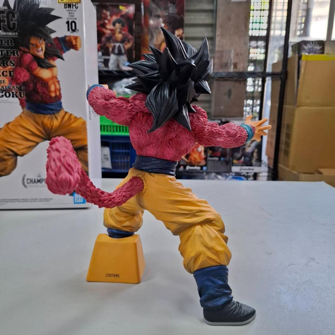 ⛄美品⛄価格高騰中~!! BWFC SMSP 超サイヤ人4 孫悟空01 0170