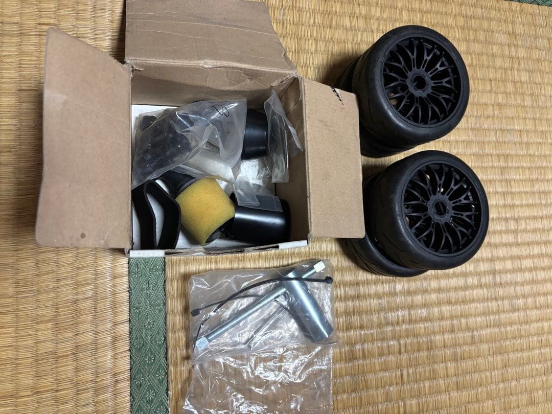 京商インファーノneo3.0工場完成済み1/8 21エンジン4WDレーシングバギ