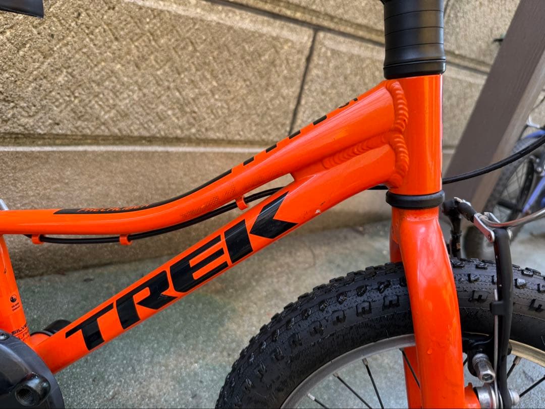 人気トレック16インチ子供車 キッズバイク　MTBトレック Precaliber