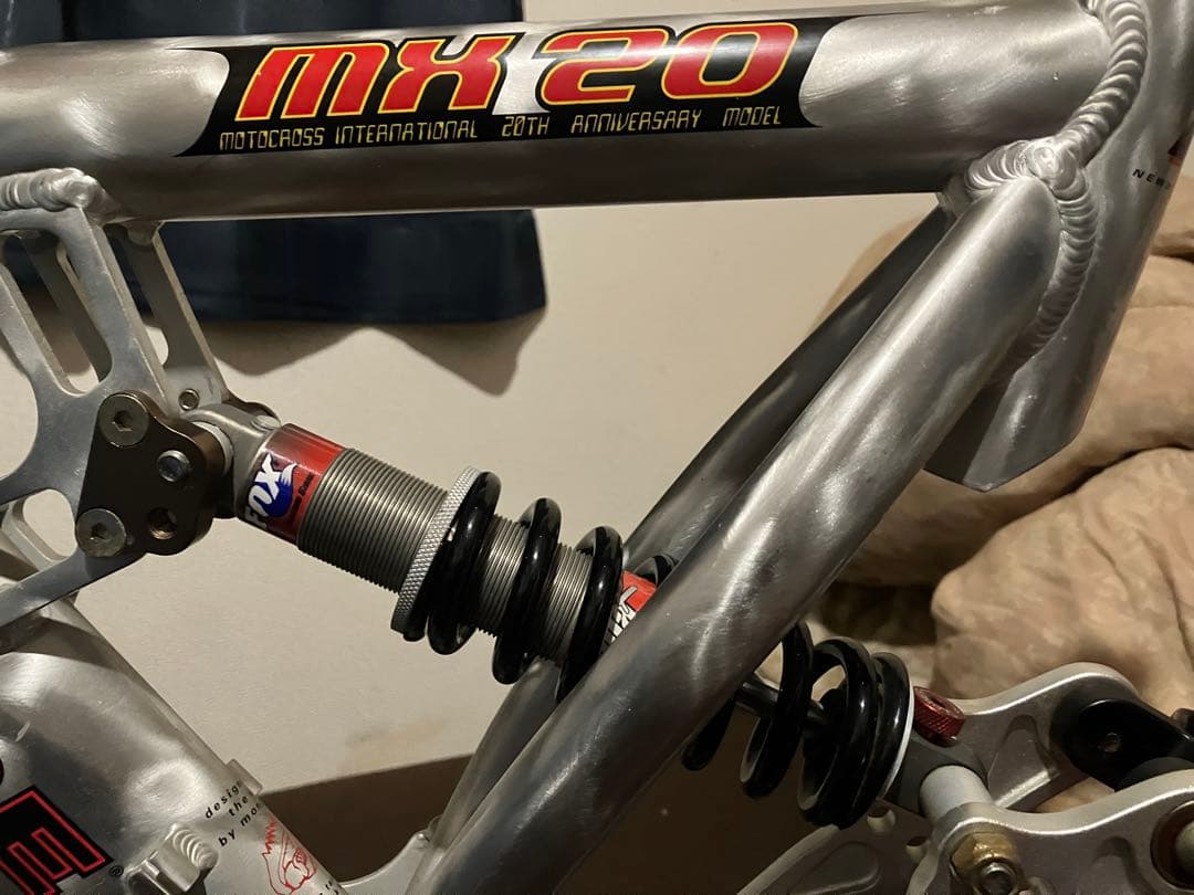 Mon MX20 フレーム