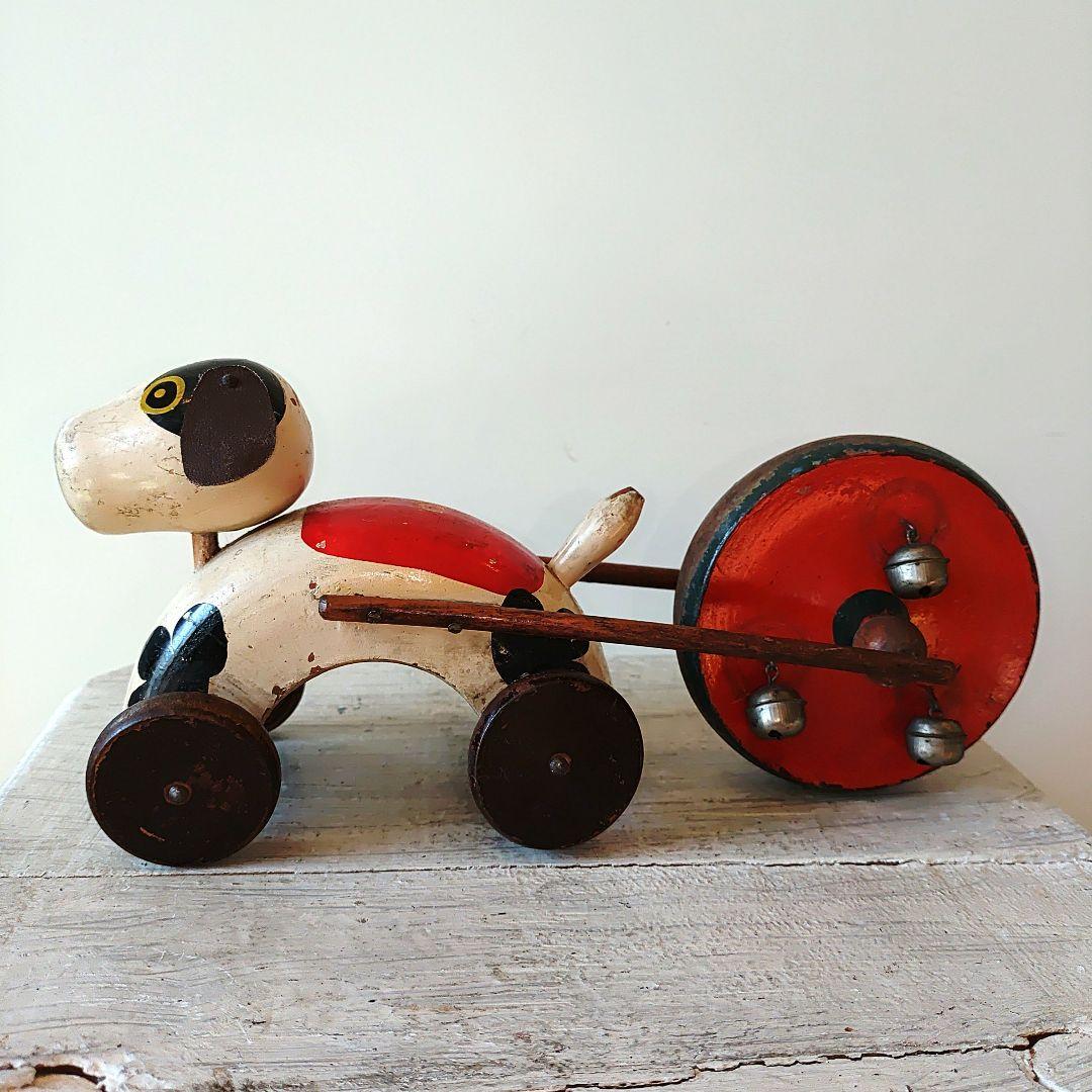 アンティーク木製犬型おもちゃ 鈴付き